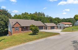 1737 Sharp Drive, Lenoir City, TN 37771