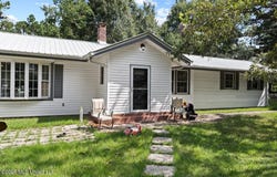 345 Balmoral Road, Poplarville, MS 39470