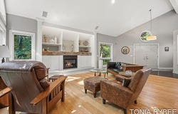 2302 TIMBERLEE DRIVE, HOLLAND, MI 49424