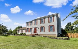22 Ditmars Cir, Hillsborough Twp., NJ 08844-4531