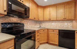 212 Ridgefield Cir, Clinton, MA 01510