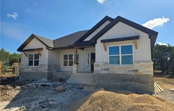 1221 Lasso Loop, Canyon Lake, TX 78133