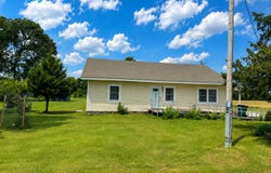 1619 E Maple Street, Columbus, KS 66725