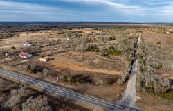 1056 High Grove Rd, Cedar Creek, TX 78612