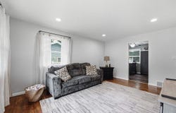 1648 24th St NW, CedarRapids, IA 52405