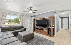 809 LAMAR St, Texico, NM 88135