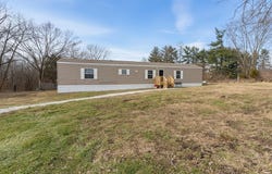 447 Holman St, Clifton Hill, MO 65244