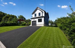 49 Victory Place, East Brunswick, NJ 08816