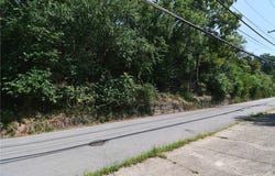 Henderson St, Pittsburgh, PA 15212