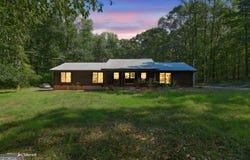 200 Grayson Trail, Hogansville, GA 30230