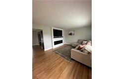 1502 Whitewood Dr, Crafton Heights, PA 15220