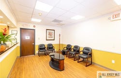 2 State Route 27 Highway, Edison, NJ 08820