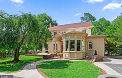122 KING Street, EDGEWATER PARK, NJ 08010
