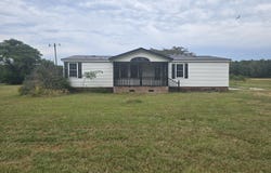 12067 Nc Hwy 32 N, Roper, NC 27970