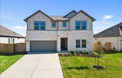 241 Red Tail Hawk Ln, Cedar Creek, TX 78612