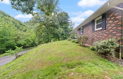 35 Rocky Hill Circle, Hazard, KY 41701
