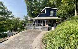 131 Phoenix Lane, Speedwell, TN 37870