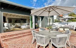 252 Grandview Street, Laguna Beach, CA 92651