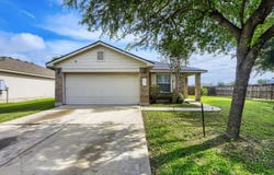 101 Adamae Ln, Hutto, TX 78634