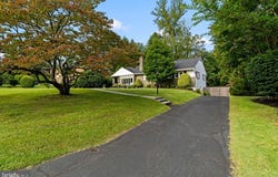 320 KENT Road, BROOMALL, PA 19008