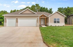 162 E Kelce Lane, Republic, MO 65738