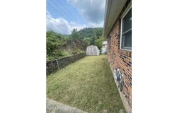 65 S Castle Dr, Thelma, KY 41260