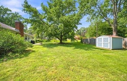 1009 SW SUNRISE Drive, Blue Springs, MO 64015