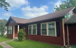 215 W Heard, Refugio, TX 78377