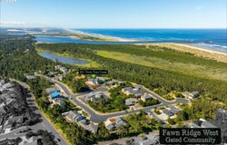 21 TWIN TREE Ct, Florence, OR 97439