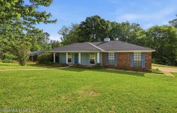 118 Spanish Moss Drive, Clinton, MS 39056