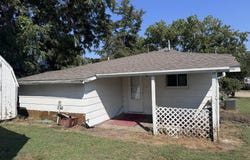 704 S 20Th Street, Centerville, IA 52544