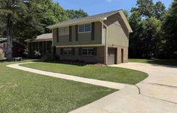 621 CREEKVIEW DRIVE, PELHAM, AL 35124