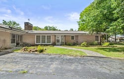 216 E Line Rd, Searcy, AR 72143-6926