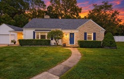 514 North Dr W, Marshall, MI 49068