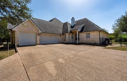 285 W Overlook Mountain Rd, Buda, TX 78610