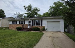 233 BRIARGATE Road, Washington, IL 61571