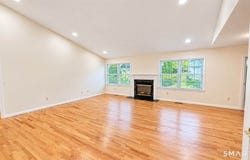 5 North Ridge, East Hampton, CT 06424