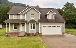 67 McKenzie Drive, Madison, WV 25130