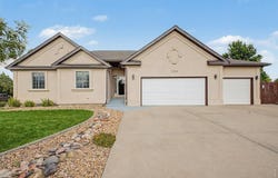 1914 74th Ave, Greeley, CO 80634