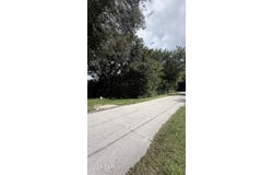 257 Dirksen Drive, DeBary, FL 32713
