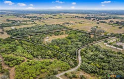 838 E Oak Street, Goliad, TX 77963