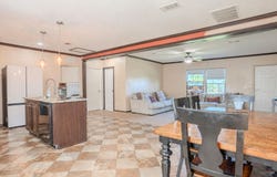 100 Northridge Ln, Martindale, TX 78655