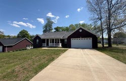 154 River Cliff Boulevard, Brandenburg, KY 40108