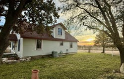 215 S Oak St, Damar, KS 67632