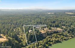 56227 WISTERIA Dr, Bandon, OR 97411