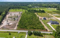 622 Hulls Island Rd., Loris, SC 29569