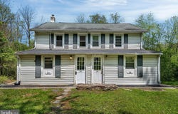 16 WHITE CLAY Drive, NEWARK, DE 19711