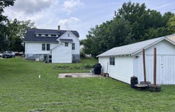110 Bell Ave, Marshall, MO 65340