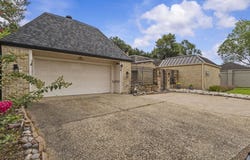 320 Summerwood, Beaumont, TX 77706