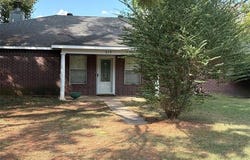 215 E Leecraft, Colbert, OK 74733